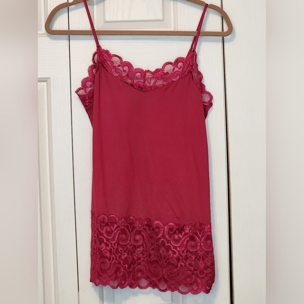 Crimson Red Lace Layering Tank Y2K White House Black Market Camisole Size Medium